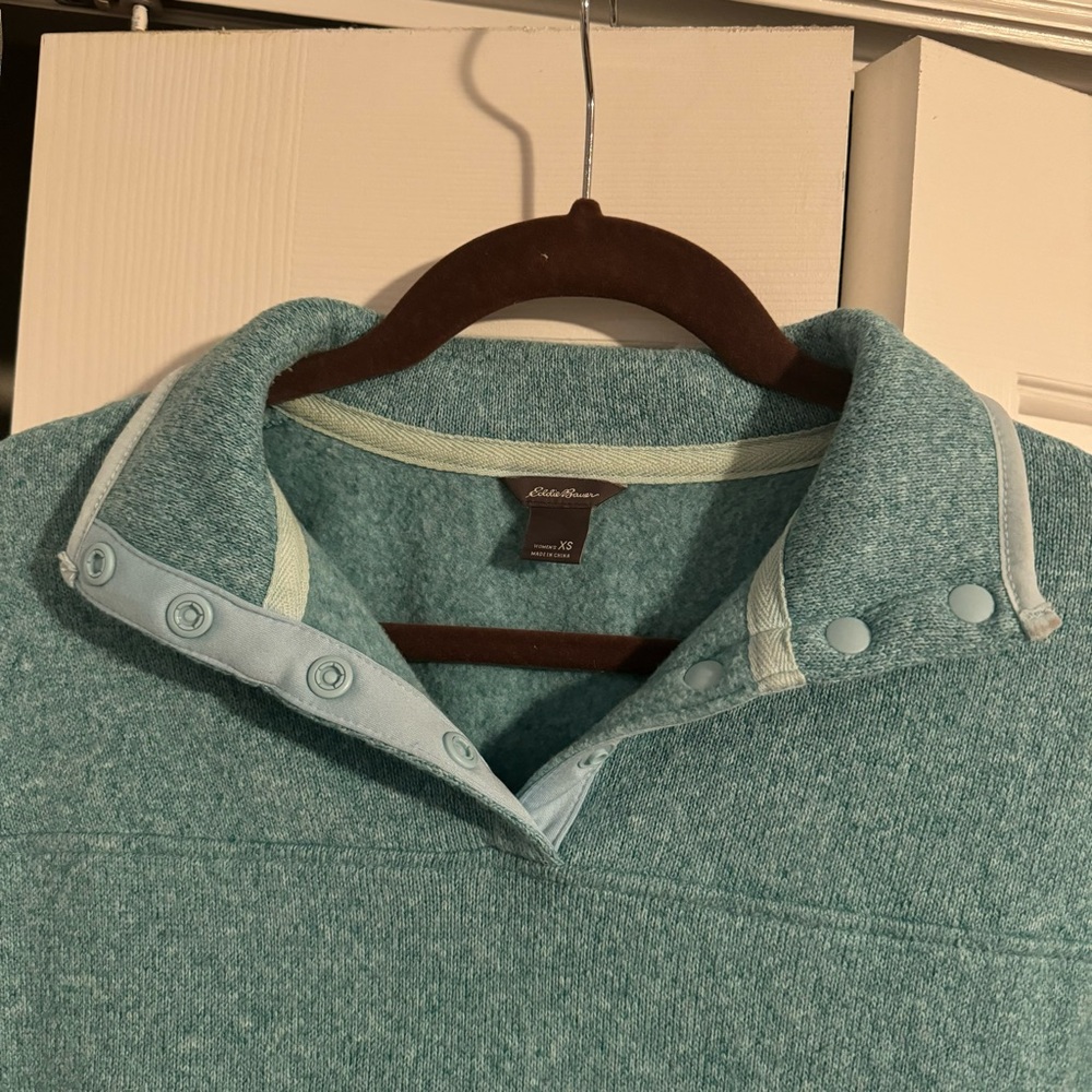 Teal Eddie Bauer fleece pullover with front pocket. Size XS - Picture 2 of 4